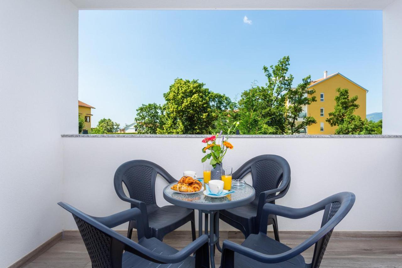 Kvarner Bay 4* - Apartments 1 & 3 Fiume Kültér fotó