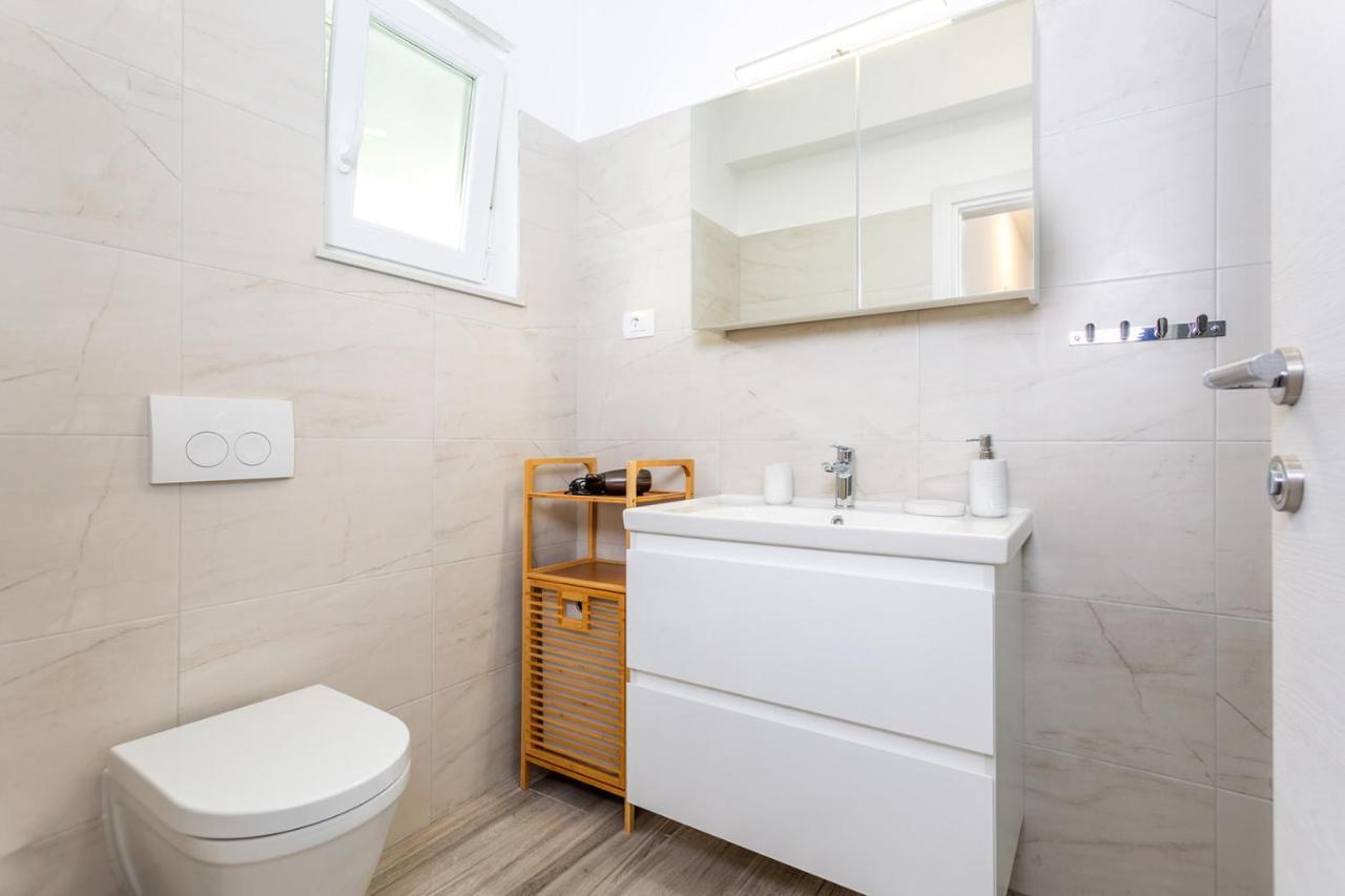 Kvarner Bay 4* - Apartments 1 & 3 Fiume Kültér fotó