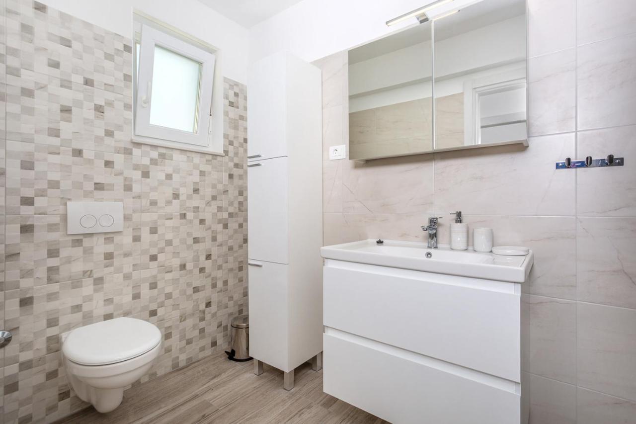 Kvarner Bay 4* - Apartments 1 & 3 Fiume Kültér fotó